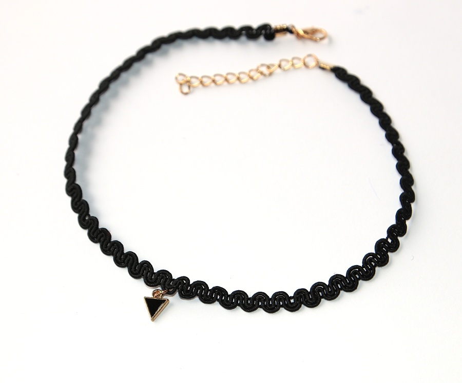 Choker Fashion Jewerly - Krajkový náhrdelník s hvězdou nebo trojúhelníkem, Elegantní styl pro moderní dívky a ženy, Be chic 3138