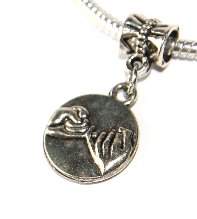 Korálek Fashion Jewerly - Přívěsek Spojené prsty, Spojení, Přátelství, Podané ruce, Láska, Fingers 3241