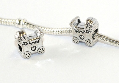 Korálek Fashion Jewerly - Dětský retro Kočárek 1383