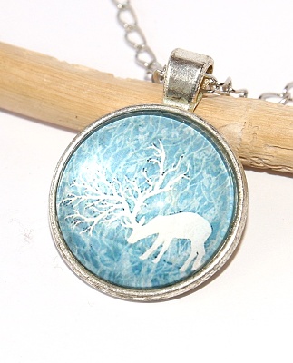Řetízek Fashion Jewerly - Amulet Jelen s velkými parohy, Lesní ochránce, Přítomnost, Blue Retro 2543