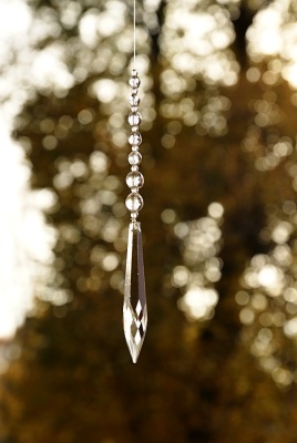 JoyKa Světelný Zářič Křišťálový - Perleťový rampouch, Čisté korálky kratší, Český skleněný Lapač Slunce 3401