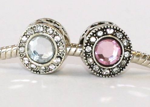 Korálek na náramek Fashion Jewerly - Kulatá kráska se srdíčky 2022