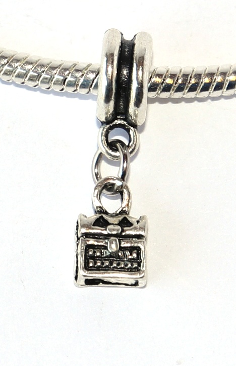 Korálek Fashion Jewerly - Přívěsek Drobná kabelka, Mini Truhla s tajemstvím 2428