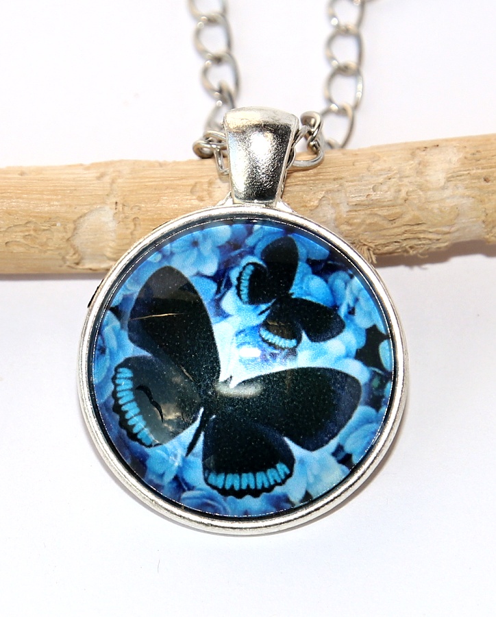 Řetízek Fashion Jewerly - Amulet Modrý Motýl, Dva přátelé, Vznešená lehkost, Vintage 2564