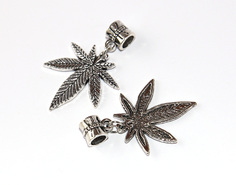 Korálek Fashion Jewerly - Lístek léčivé rostliny, Konopný list, Bylina, Konopí léčí, Hemp 2891
