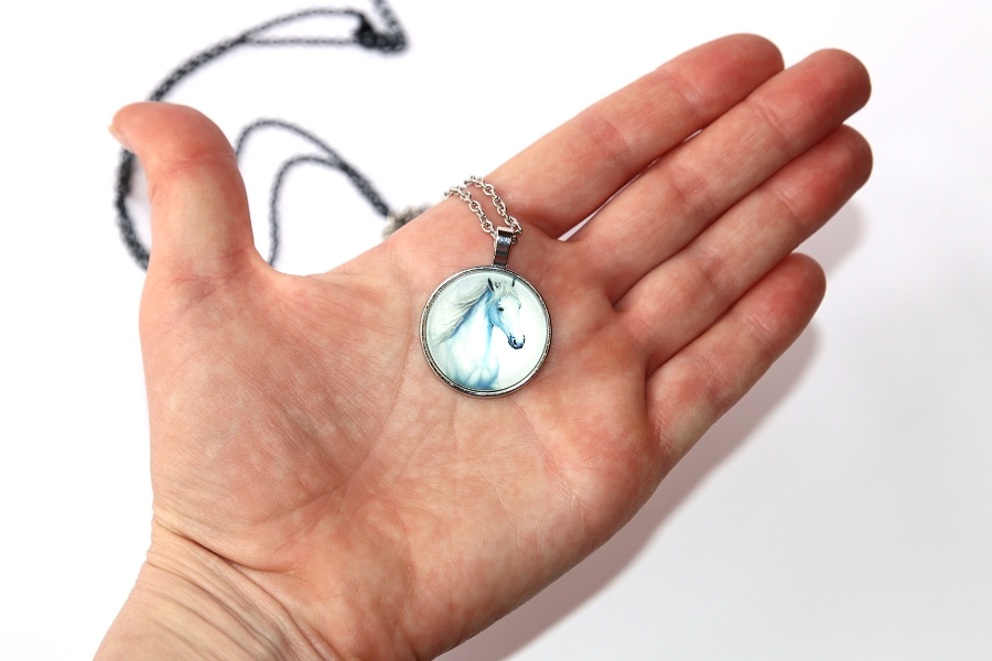 Řetízek Fashion Jewerly - Amulet Bílý kůň, Čistá krása, White horse and spirit 3178