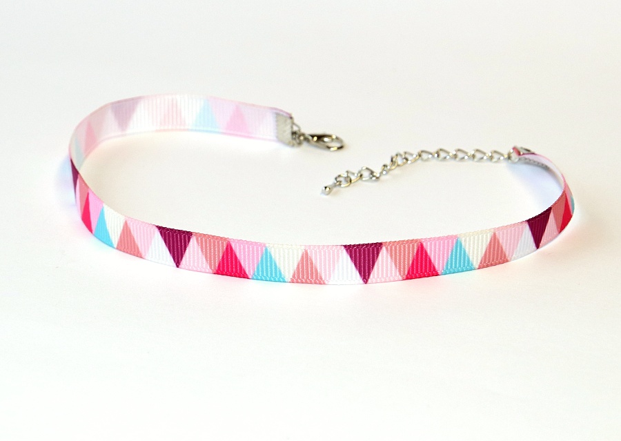JoyKa Choker, náhrdelník okolo krku, Originalní jediné kusy s příběhem - Nejen Dětský, Dívčí, Trojúhelníky, Stužka z poutní cesty Santiago de Compostela, Roztomilá a decentní kráska, Dobrodružství, Cutie 3350