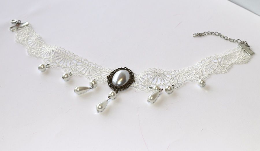 Choker Fashion Jewerly - Bílá Krajka s Perletí, Rerto Lady, Třeba Svatební obřad ve starodávném pojetí, Elegantní dáma s grácií 3758