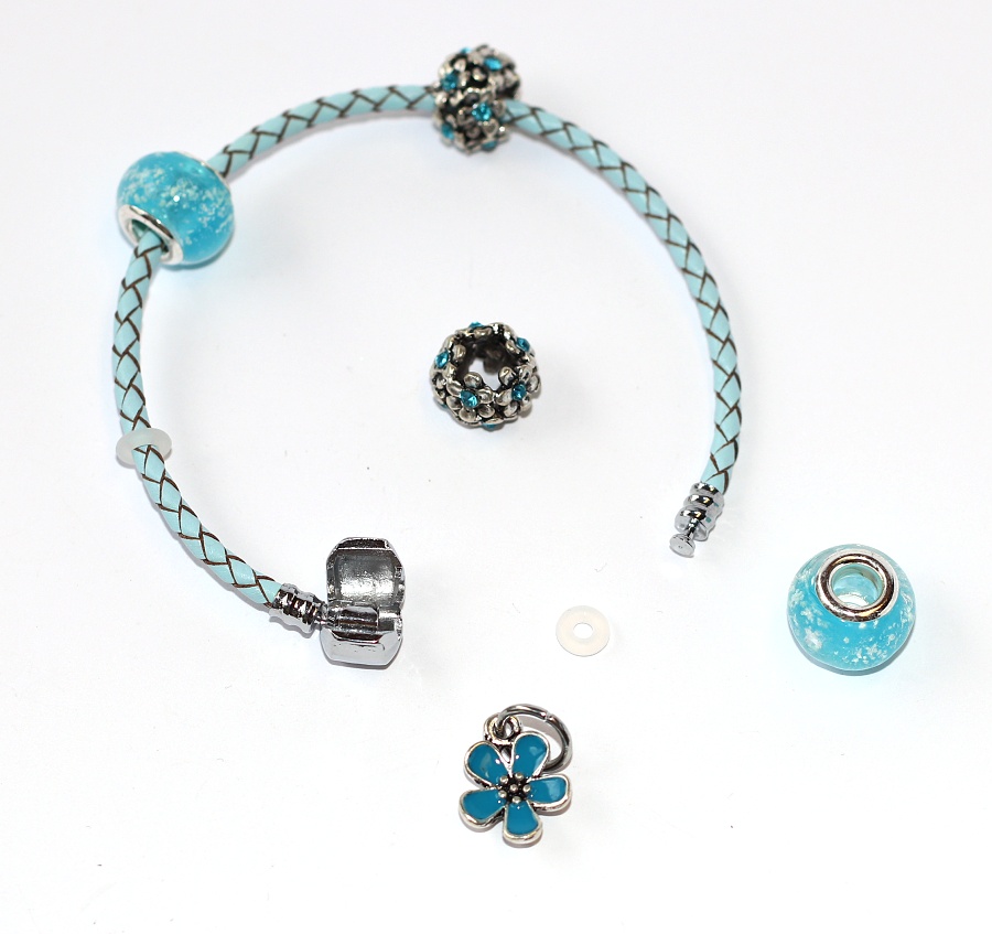 Kožený náramek s korálky Fashion Jewerly - Romantická princezna, Modré květiny, Korálky svítí ve tmě 2290