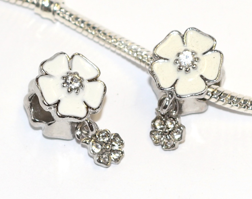 Korálek na náramek Fashion Jewerly - Bíla květina s přívěskem, orchidej s květem 2329