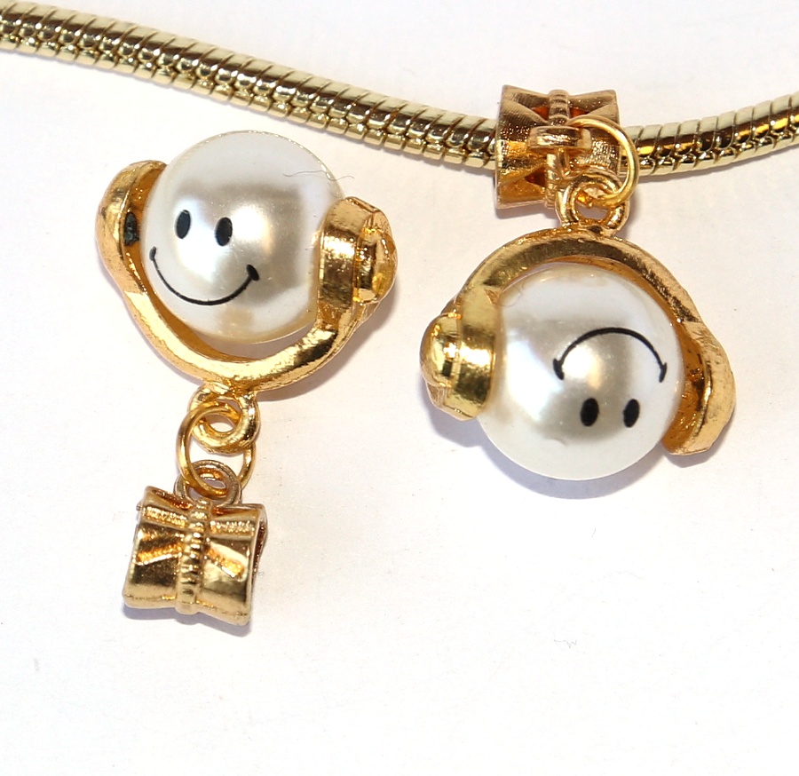 Korálek Fashion Jewerly - Přívěsek Zlatý Smajlík a sluchátka, Love Music, Happy Smile 2395