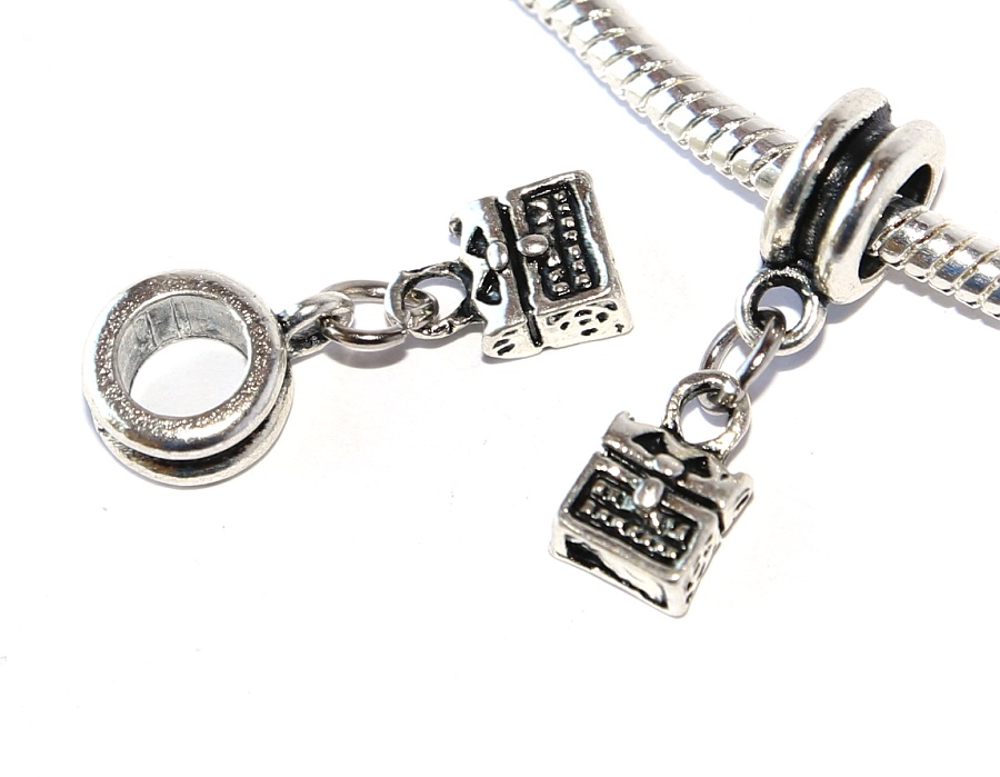 Korálek Fashion Jewerly - Přívěsek Drobná kabelka, Mini Truhla s tajemstvím 2428