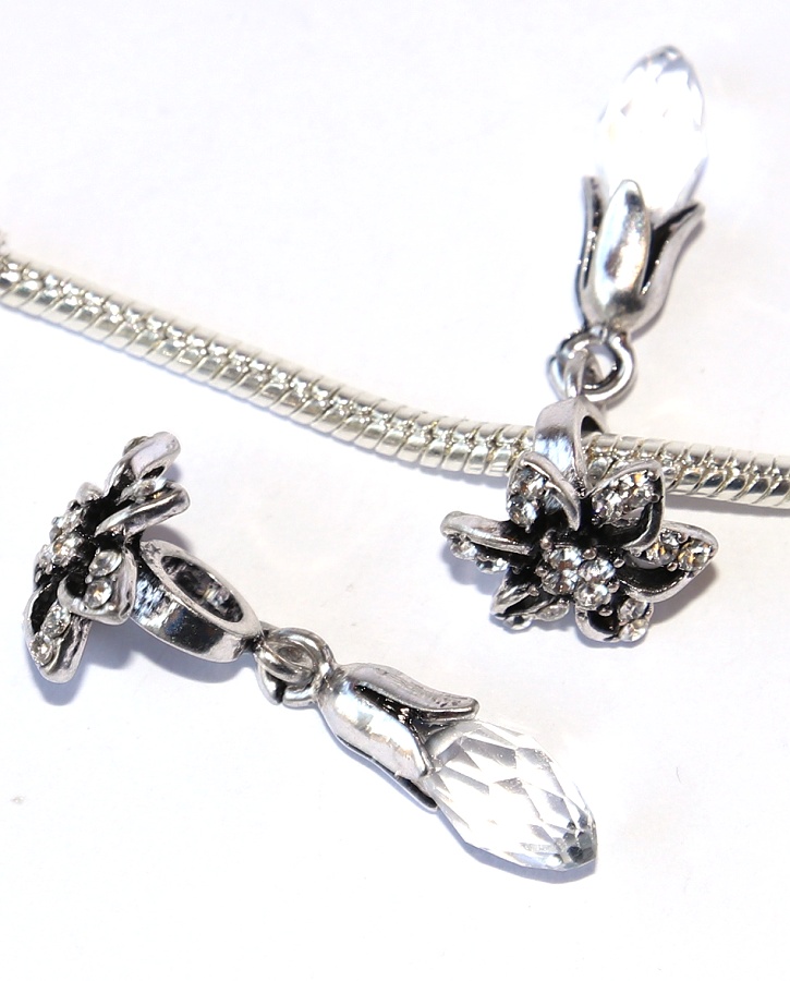 Korálek Fashion Jewerly - Přívěsek Luxusní květina s kapkou rosy, Retro Lady with style 2439