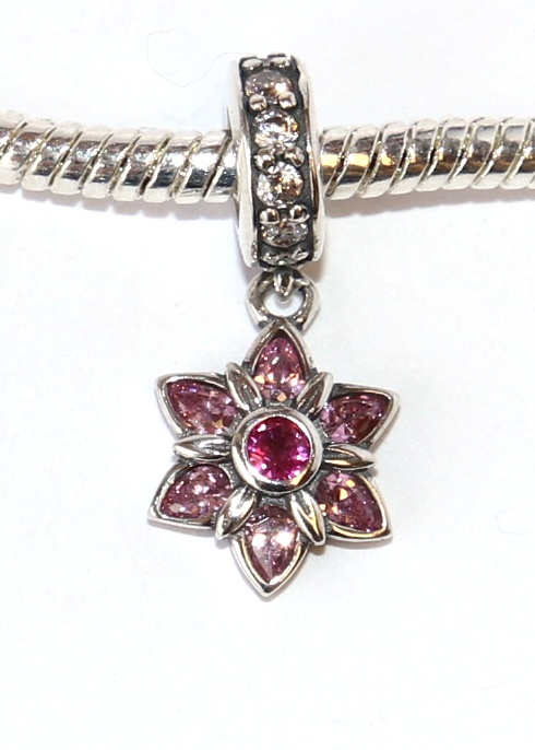 Korálek Fashion Jewerly - Přívěsek Květina se zirkony, Romantická víla, Deluxe Gift 2602