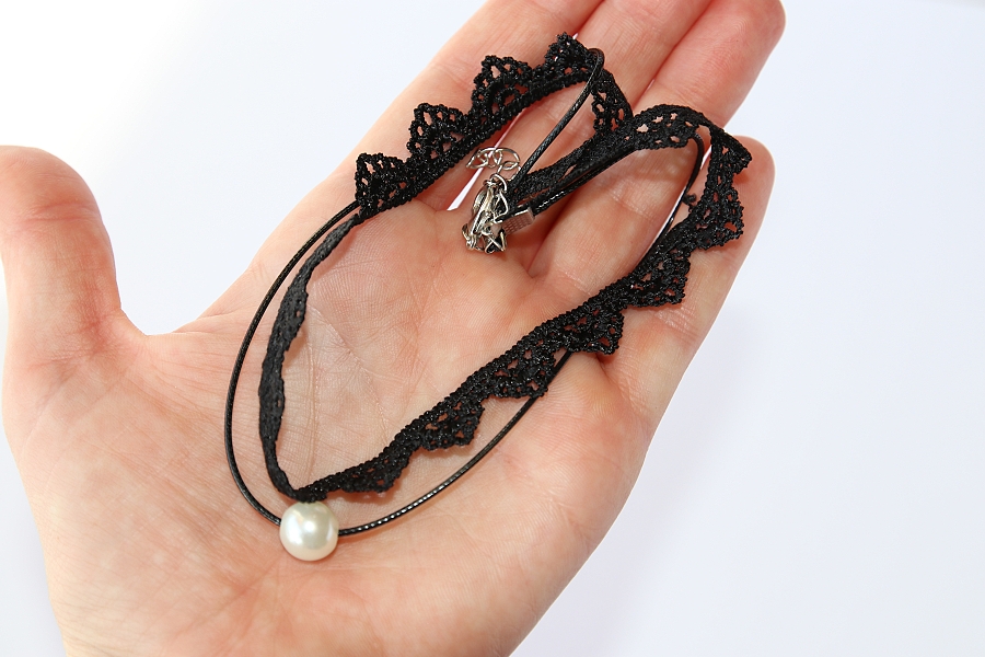 Choker Fashion Jewerly - Krajkový Náhrdelník s perlou, Krásná a sexy, Black Lace and Smile 2774