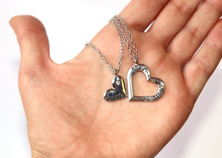 2ks Řetízky párové pro dvě osoby - Srdce pro Nejlepší Přátelé Navždy, Best Friends Forever, Dvě srdce padnoucí do sebe 3151