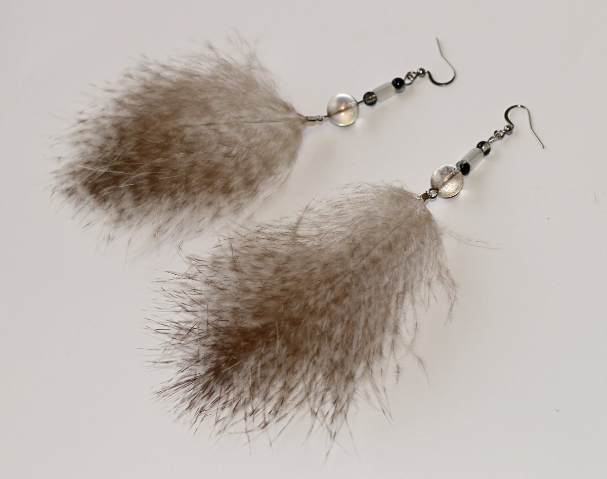 JoyKa Pírkové Naušnice - Chmíříčkové, Lechtající Něha, Elegantní Lady 3733