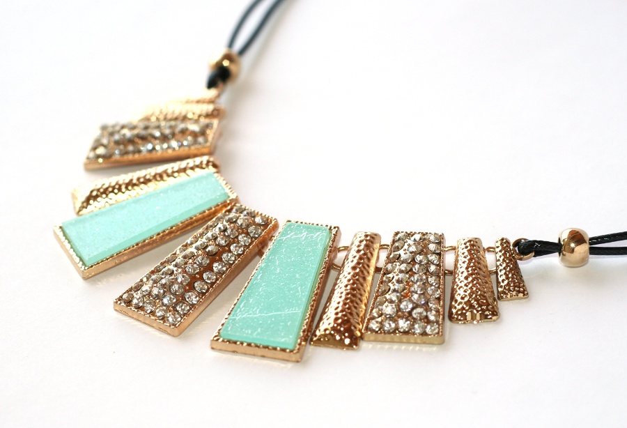 Náhrdelník Fashion Jewerly - Elegantní dáma 1037