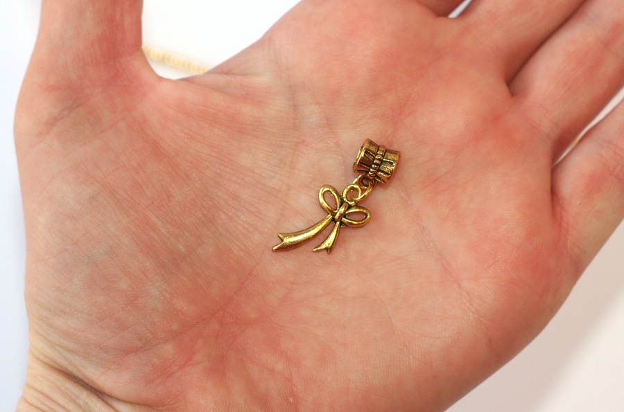 Korálek Fashion Jewerly - Přívěsek Mašlička Zlatá 1351