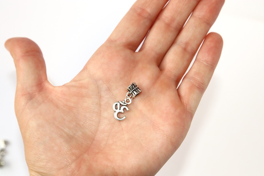 Korálek Fashion Jewerly - Přívěsek Óm, Sanskrtský znak, Meditace, Vnitřní mír 2362