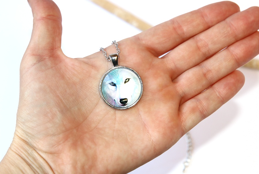 Řetízek Fashion Jewerly - Amulet Stříbrný Vlk, Moudrý ochránce, Silver Wolf 2547