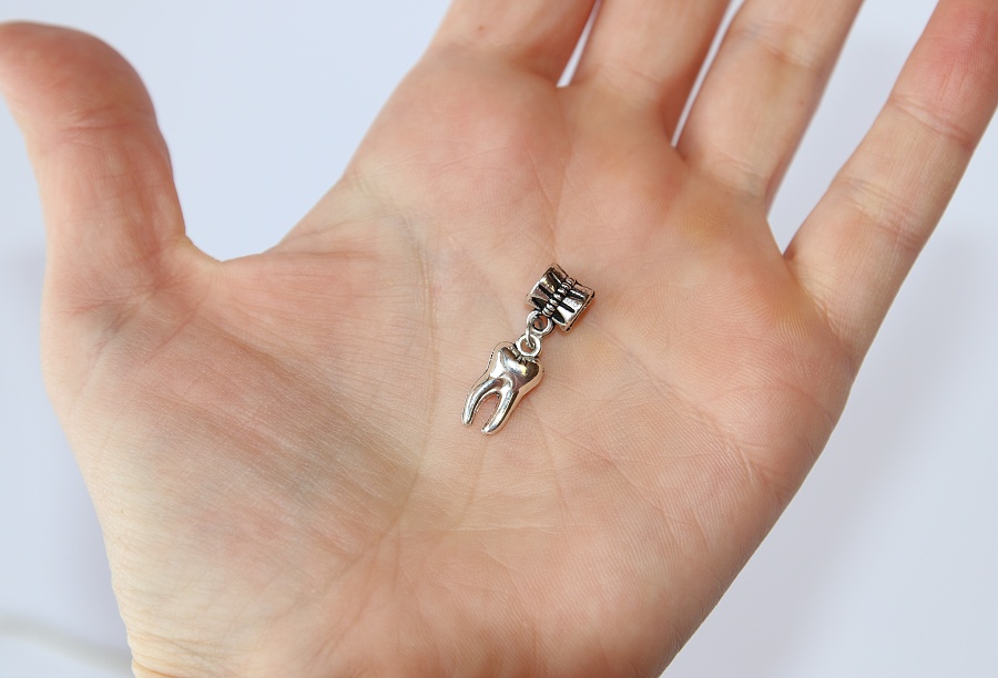 Korálek na náramek Fashion Jewerly - Přívěsek Zub, Zoubek, Stolička, Zdravé zuby 2686