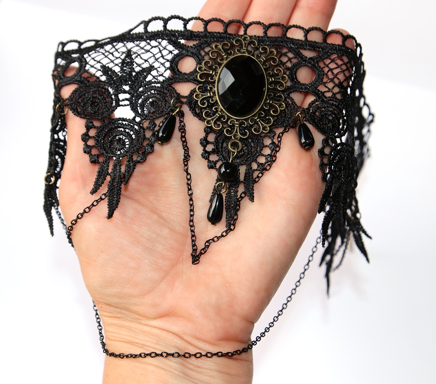 Choker Fashion Jewerly - Černý Krajkový Náhrdelník s řetízky, Sexy dekolt every time, Black Vintace Lace, Dark style 3135