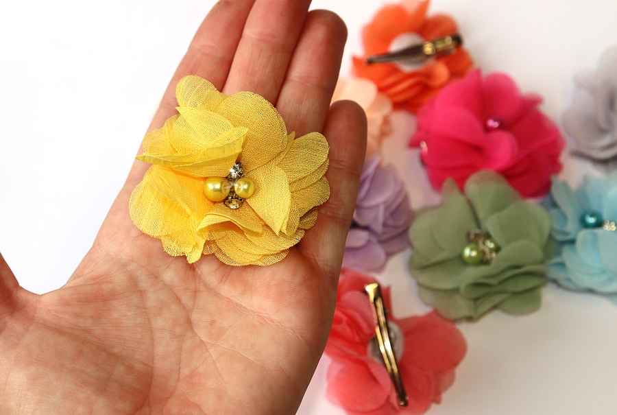 MR Sponka do vlasů s Kytičkou - Květinka s kamínky a korálky pro princeznu i královnu :) 3355