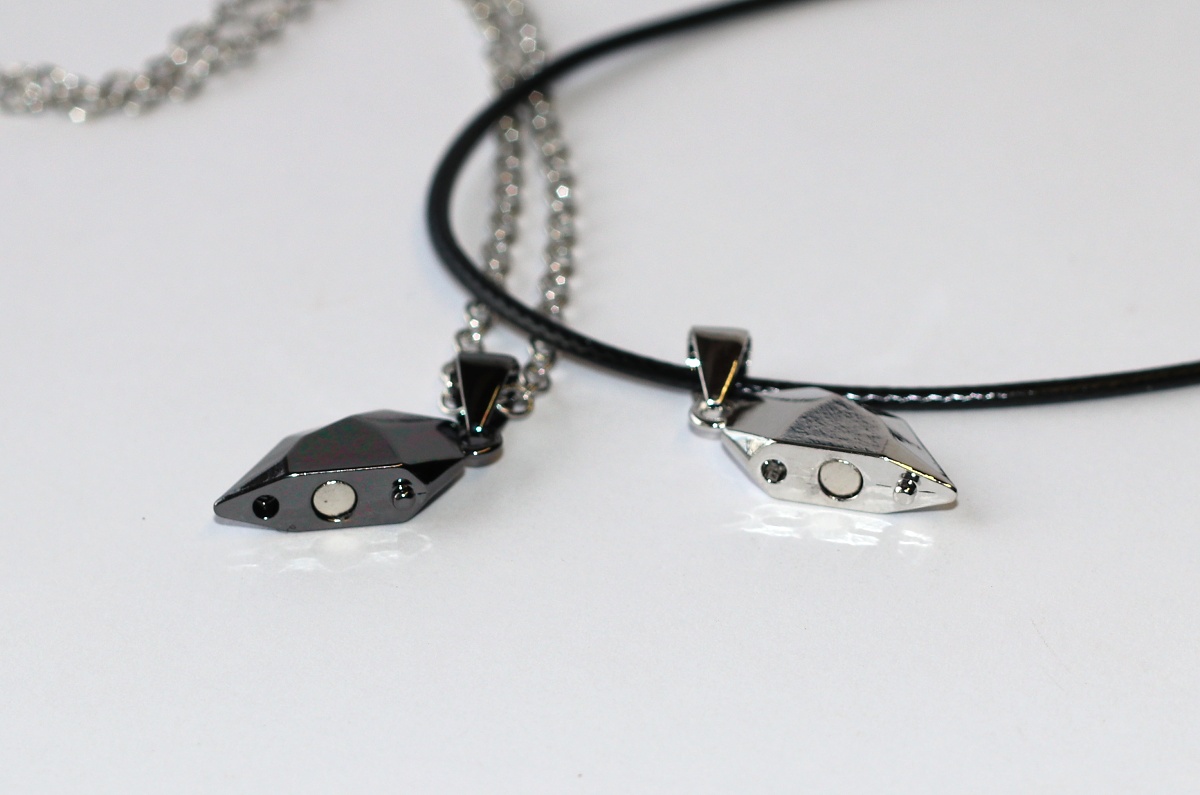 2ks Řetízky párové Fashion Jewerly - Srdce na dvě části, Magnetek je přitahuje k sobě, Miluji Tě!, Love you forever 3520