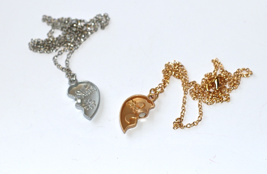 2ks Řetízky párové Fashion Jewerly - Srdce na dvě části, Matka a Dcera, Zlatá a Stříbrná, S Magnetkem, Mother and Dauther 3759