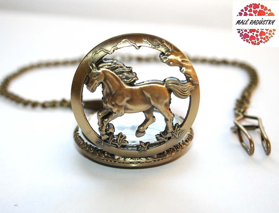 Quartz otevírací kapesní hodinky - kůň, cválající koník, dostihy, love horse 513