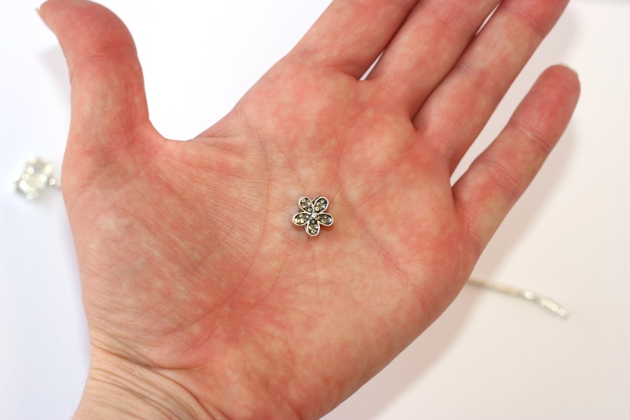 Korálek na náramek Fashion Jewerly - Zdobená květina 1371