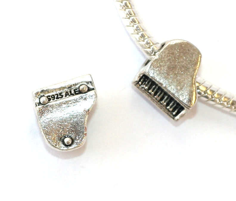 Korálek Fashion Jewerly - Klavír, Hra, Konzert, Zpěv 1460