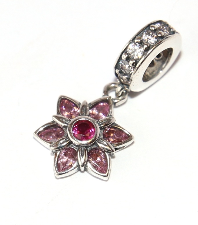 Korálek Fashion Jewerly - Přívěsek Květina se zirkony, Romantická víla, Deluxe Gift 2602