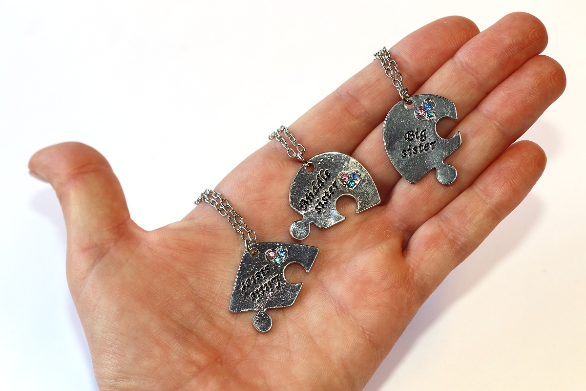 3ks Řetízky Fashion Jewerly - Malá střední a velká Sestra, Puzle v Srdci na tři díly, Největší láska, Sisters Forever 3513