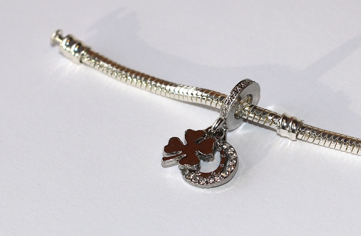 Korálek, přívěsek Fashion Jewerly na náramek nebo řetízek - Čtyřlístek a podkova pro štěstí, Lucky charm, Elegantní Kráska 3565