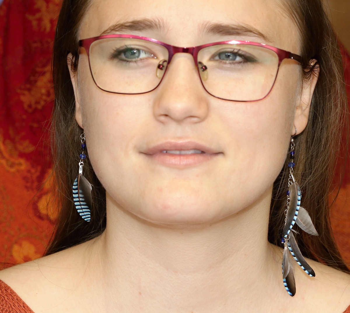 JoyKa Peříčkové obřadní naušnice s broušenými korálky - Modrá Sojka, Svobodná Duše, Energie v Lese, Něžná a milující 3592