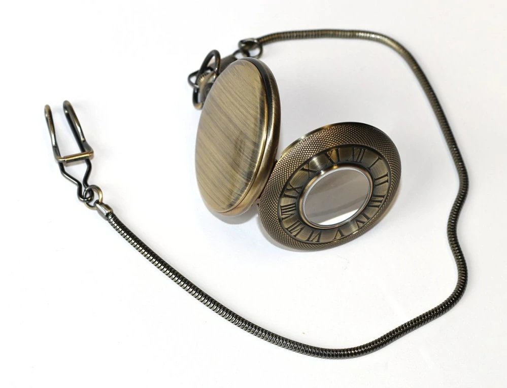 MR Otevírací Kapesní Hodinky na kratším řetízku za pásek - Nastavitelný den!, Retro Styl v moderním pojetí, Elegance s Římskými čísly, Pro Gentlemany 3697