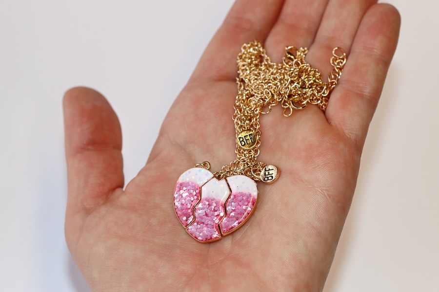 3ks Řetízky párové Fashion Jewerly - Srdce na tři části se třpytkami, Pro nejlepší kámošky, Růžová a bílá Perleť, Něžná Princezna, S Magnetkem, 3 Best Friends 3760