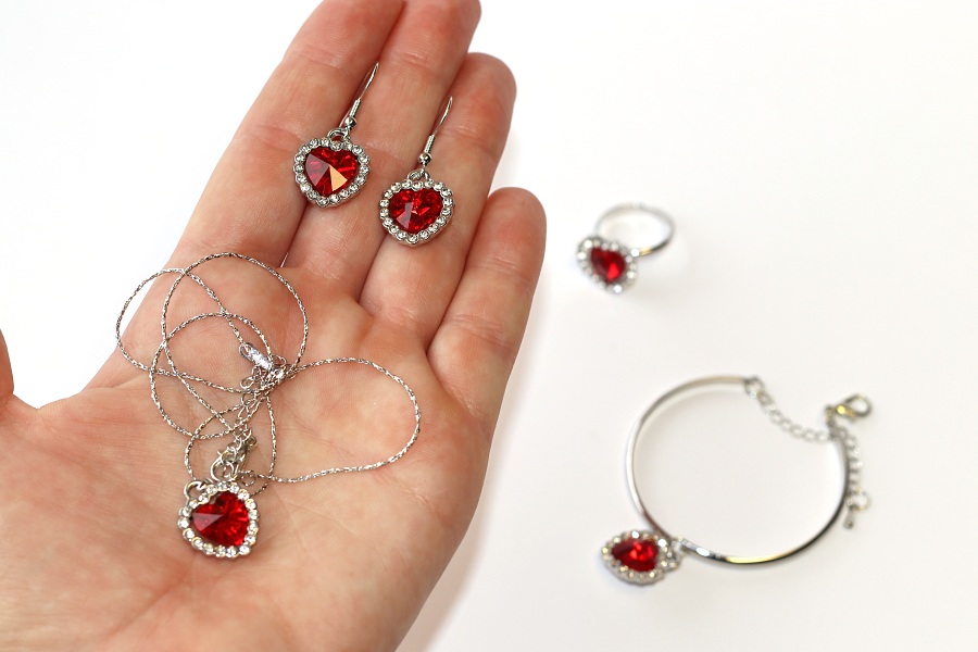 Srdce Oceánu Fashion Jewerly - Červená barva, Třpytivé Srdce, Výběr Prsten, Náramek, Naušnice, Řetízek nebo Vše? :), Love Titanic 3754